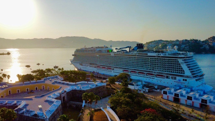 Norwegian-Bliss-acapulco-crucero_.jpg Norwegian-Bliss-acapulco-crucero_.jpg