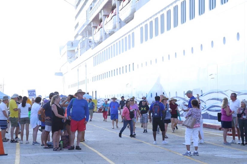 Norwegian-Bliss-acapulco-crucero_.jpg Norwegian-Bliss-acapulco-crucero_.jpg