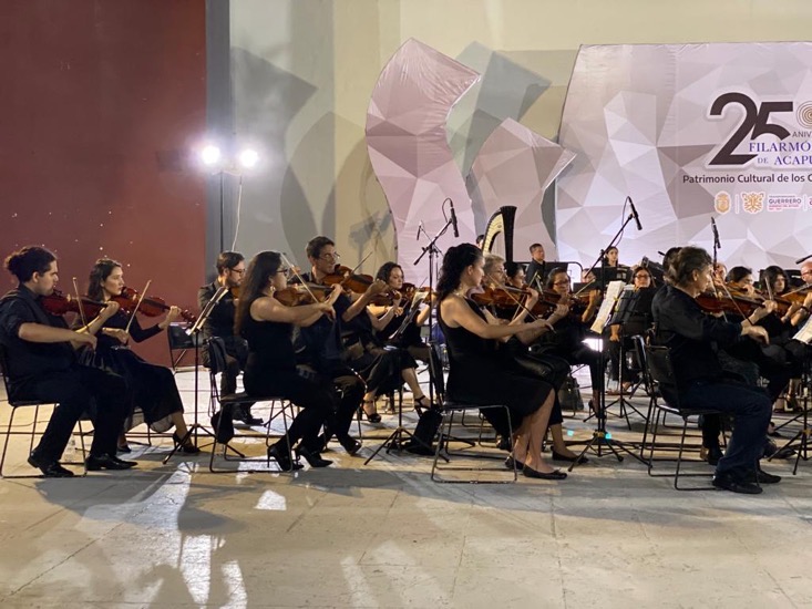 OFA-noche-bolero_acapulco.jpg