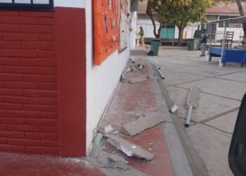 Se meten a robar a la secundaría José Martí, le roban el cableado eléctrico