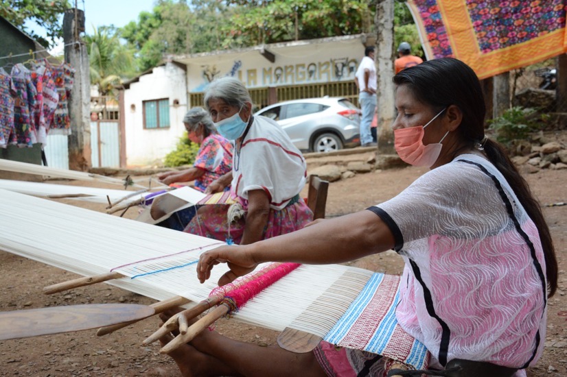 apoyo-artesanas-guerrero-sefodeco.jpg apoyo-artesanas-guerrero-sefodeco.jpg