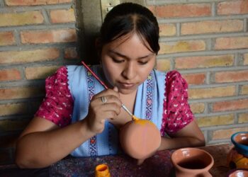 El Gobierno del estado apoya a artesanas para mejorar calidad de sus productos