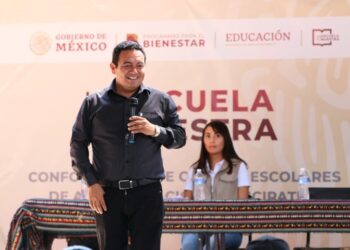 Convoca Iván Hernández Díaz a conformar comités de manejo de recursos para mejoramiento de escuelas en Guerrero