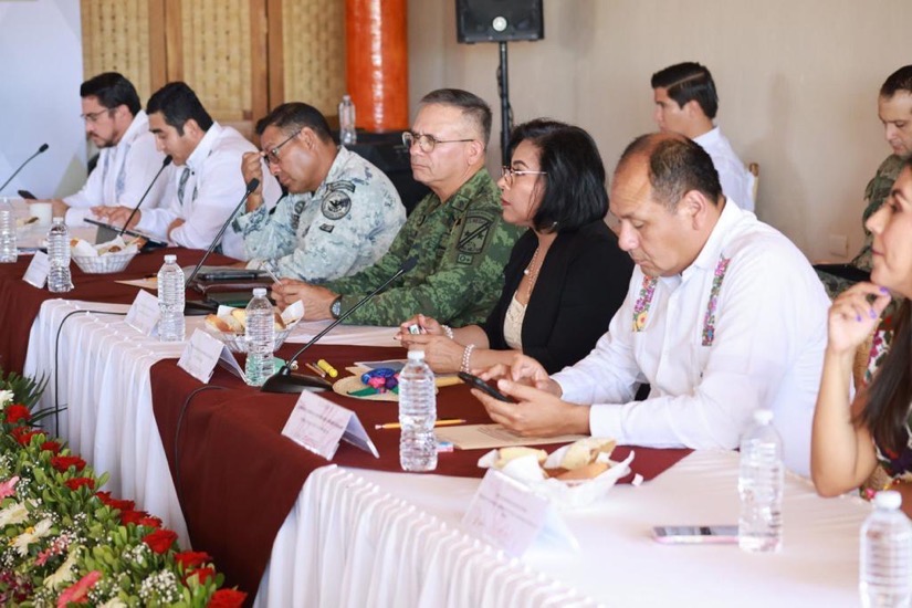 esfuerzos-guerrero-oaxaca-seguridad_gob.jpg esfuerzos-guerrero-oaxaca-seguridad_gob.jpg