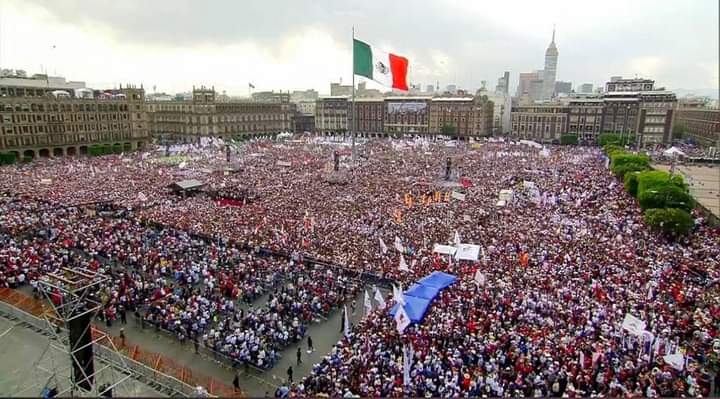 evelyn-amlo-marcha-cdmx.jpg