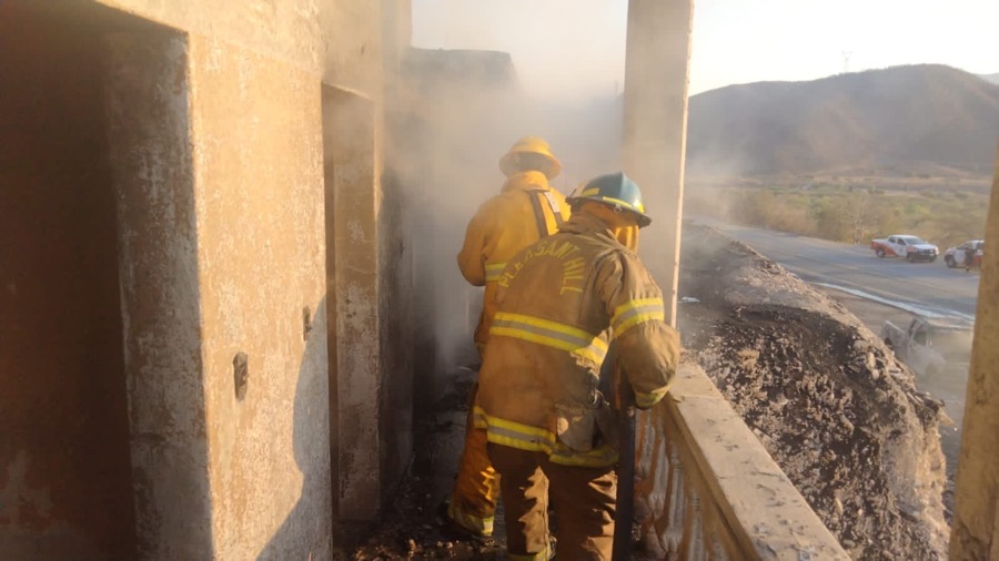 incendio-pipa-mezcala-gob-guerero_.jpg