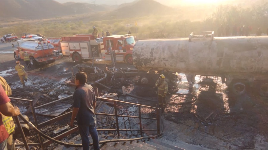 incendio-pipa-mezcala-gob-guerero_.jpg