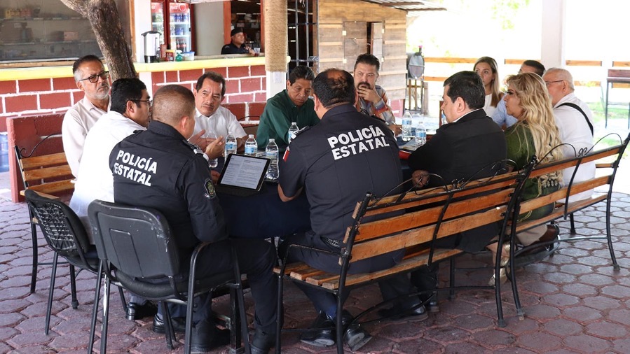 secretario-seguridad-empresarios-chilpancingo_ Evelio.jpg