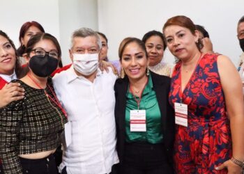 Gestiona la gobernadora Evelyn, ante la titular de la SEP, reunión para atender adeudo de horas en Secundarias: titular de la SEG
