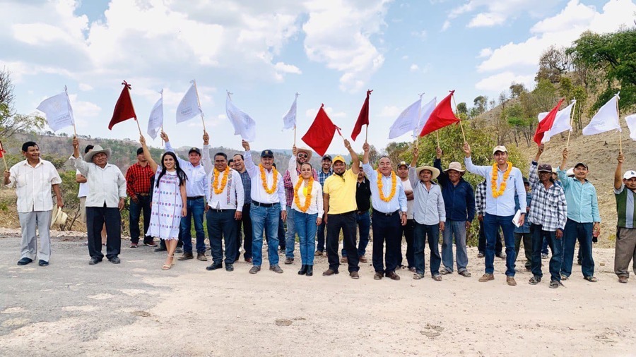 Ayotzinapa-caminos-tlapa_gro_gob_.jpg