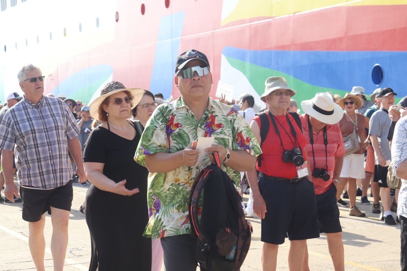 Norwegian-Encore-acapulco_.jpg Norwegian-Encore-acapulco_.jpg