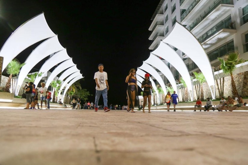 atractivo-mas-acapulco-turismo-plaza-quebec.jpg