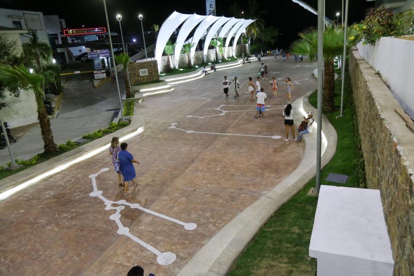 atractivo-mas-acapulco-turismo-plaza-quebec.jpg