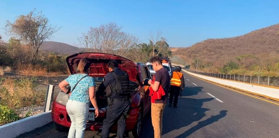 auxilio-polica-estatal-turitas-carretera_.jpg