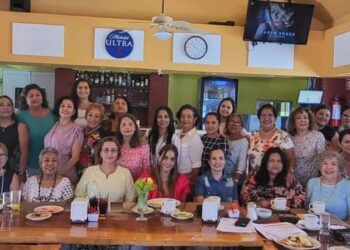 Imparte la SECTUR, Guerrero curso de sensibilización a prestadoras de servicio turístico