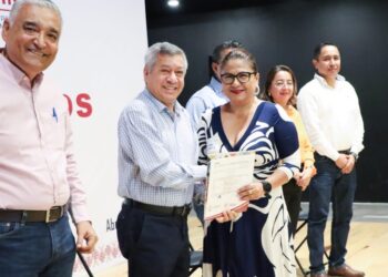 Entrega SEG 191 plazas de promoción a maestros de educación básica
