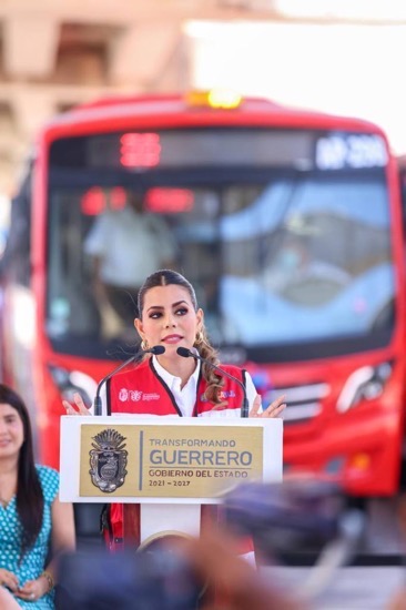 unidades-acabus-nuevas-evelyn-salgado_gro_.jpg
