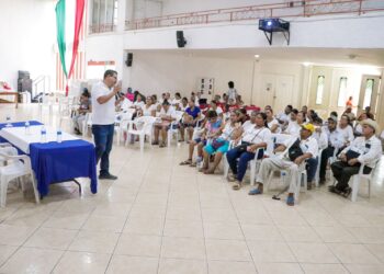Salud Municipal de Petatlán capacita a promotores de salud sobre picadura de alacrán