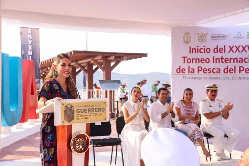 evelyn-torneo-pesca-zihuatanejo-2023.jpg