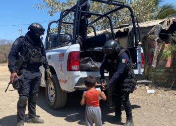 Regala la SSP Guerrero sonrisas a niñas y niños de distintos municipios