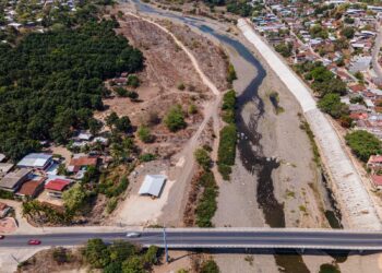 Más de 10 millones se invierten en trabajos de  galerías filtrantes para contener agua del río de Petatlán