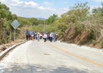 Inauguran caminos artesanales en Tepetlacingo y Ocotitlán, del municipio de Olinalá
