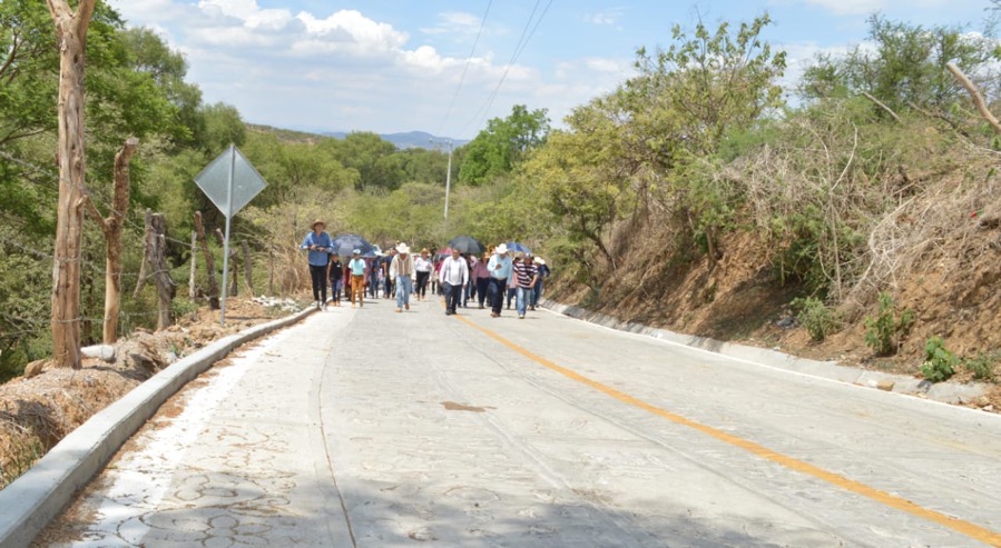 caminos-Ocotitlan-inauguracion-gob-gro.jpg caminos-Ocotitlan-inauguracion-gob-gro.jpg