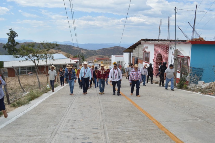 caminos-Ocotitlan-inauguracion-gob-gro.jpg caminos-Ocotitlan-inauguracion-gob-gro.jpg