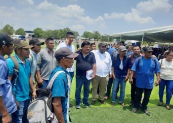 Atienden a pueblos de la sierra y acuerdan trabajar en la pacificación de la zona