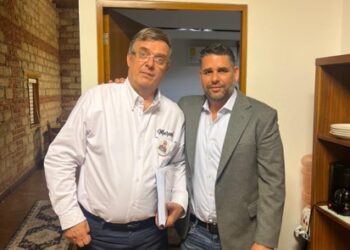 Se reúne Lloyd Walton con Marcelo Ebrard