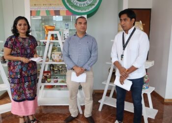 Anuncia SEFODECO convocatorias para artesanos, mezcaleros y agroindustriales, con un monto de 6 millones de pesos