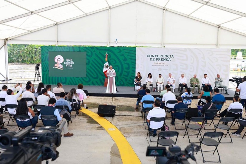 amlo-guerrero-evelyn-salgado.jpg