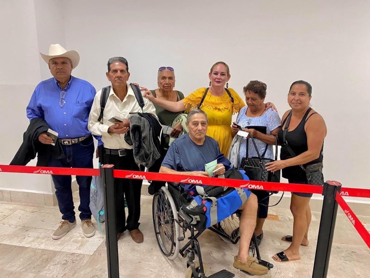 presidenta-dif-la-union_unionenses_visas_zihuatanejo.jpg