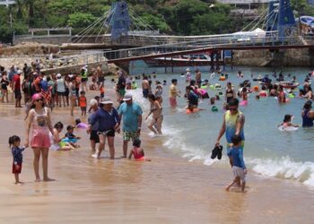 Logra Guerrero positiva Temporada de “Verano 2023” con más de 1.2 millones de turistas