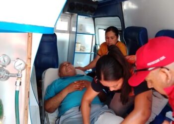 Alcalde Crescencio Reyes Torres instruye a protección civil apoyo de traslados de emergencia