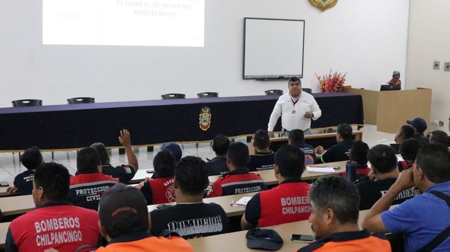 capacitacion-pirotecnia-pc-guerrero.jpg