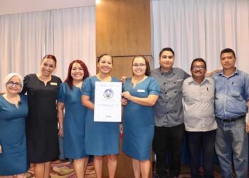 Continúan empresas turísticas guerrerenses  recibiendo distintivos de calidad