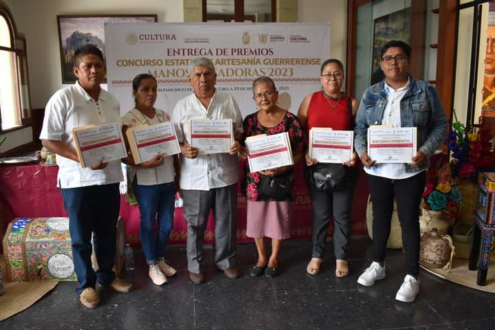 premio-concurso-artesanias-guerrero-gob_.jpg premio-concurso-artesanias-guerrero-gob_.jpg