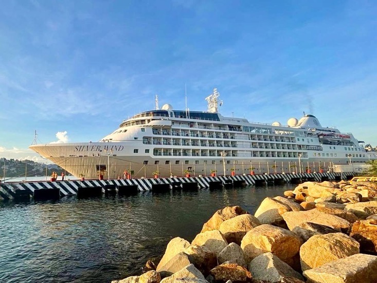 Silver-wind-acapulco.jpg