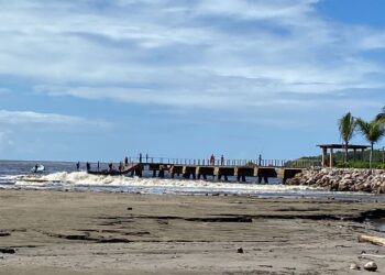 Se abre puerto a la navegación en Zihuatanejo