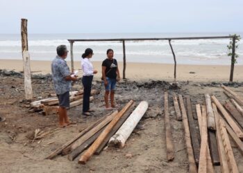 Evalúa SEFODECO a restaurantes y palapas de la Costa Grande afectadas por la tormenta Max