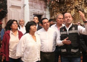 Supervisa Iván Hernández Díaz, avance del Programa Nacional de Reconstrucción en la iglesia de Santa Prisca en Taxco