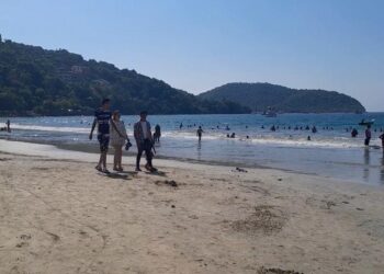 Saldo blanco para Ixtapa-Zihuatanejo en puente revolucionario