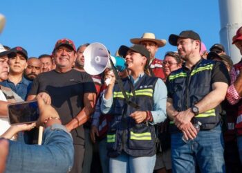 Instruye Evelyn Salgado a servidores públicos estatales a redoblar esfuerzos para limpiar Acapulco