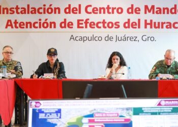 Evelyn Salgado revisa con Luisa María Alcalde, los avances de reconstrucción y rehabilitación por Otis