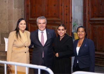 Evelyn Salgado se reúne con AMLO en Palacio Nacional