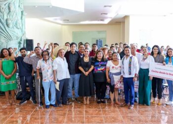 Impulsa Evelyn Salgado riqueza cultural de Guerrero; entrega de 3 MDP en apoyos del programa de culturas comunitarias y municipales 2023