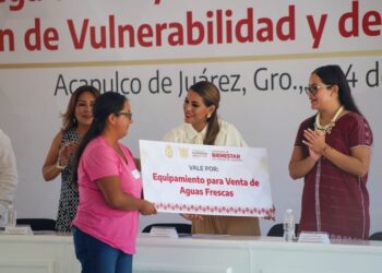 Entrega Evelyn Salgado apoyos de los programas Proyectos Productivos a Mujeres en Situación de Vulnerabilidad y de Acciones Emergentes