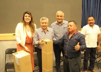 Entrega la SEG y las Fundaciones RobotiX material y equipo de robótica a 27 escuelas de educación básica