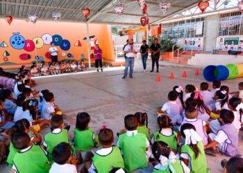 Inició en Guerrero la Caravana Meztli, una iniciativa solidaria del Sistema DIF Nacional y Estatal